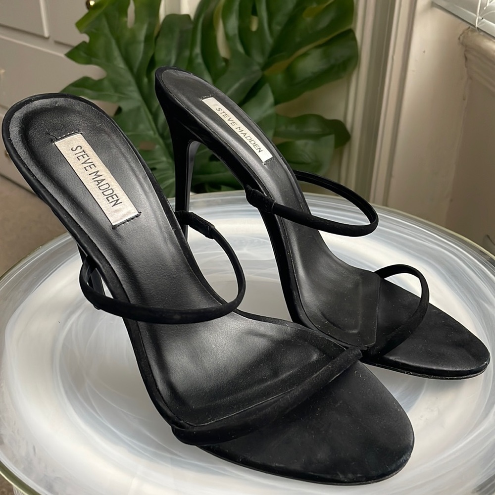 Steve Madden black suede strappy heels size 10
